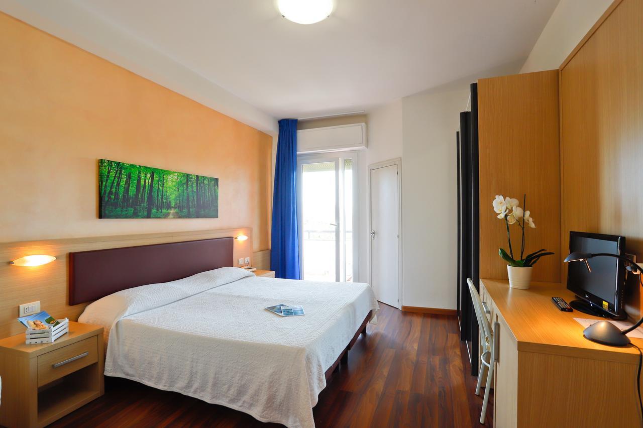 Hotel Grifone Principina a Mare Exteriér fotografie