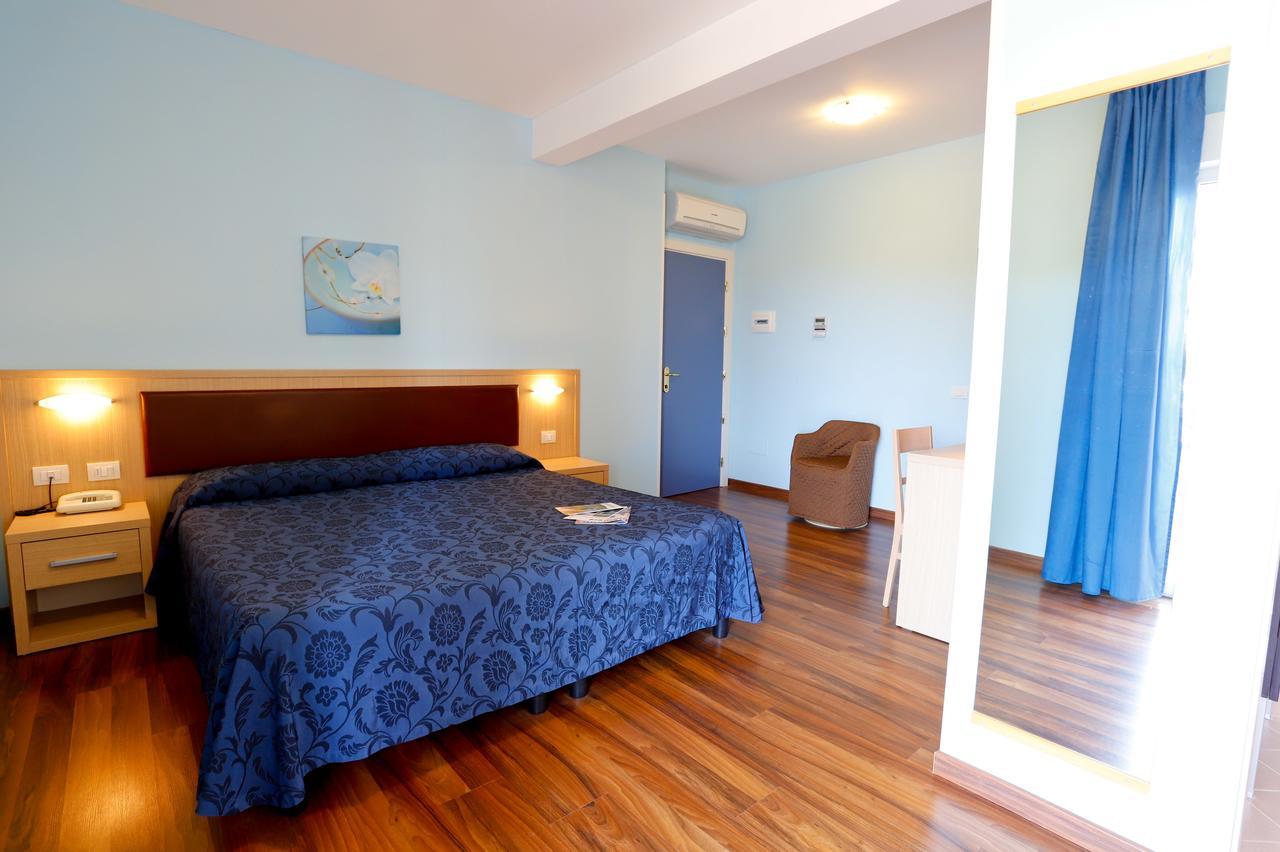 Hotel Grifone Principina a Mare Exteriér fotografie